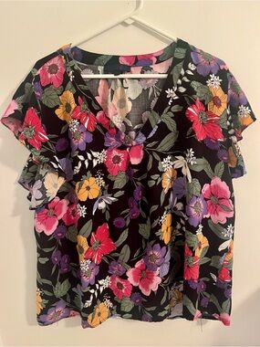 Rachel Black Floral V-Neck Short Sleeve Blouse